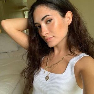 Meet your Posher, Celia